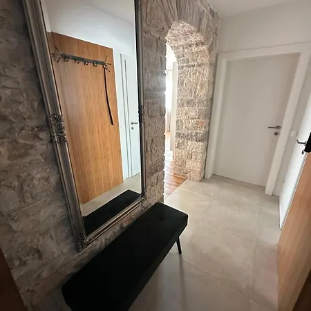Terra - Piazza 83b Residences * Bibali