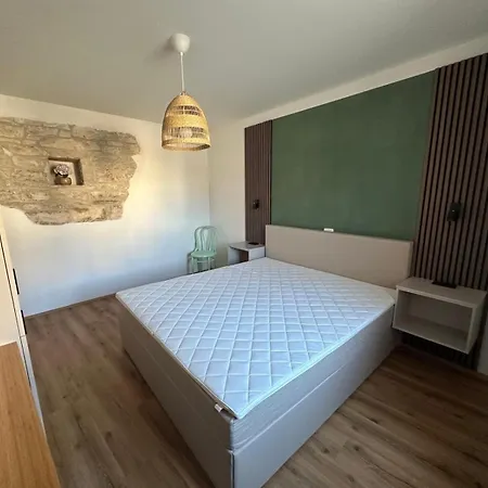 Terra - Piazza 83b Residences