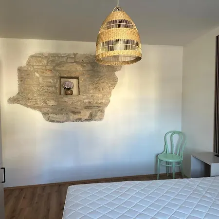 Terra - Piazza 83b Residences Bibali