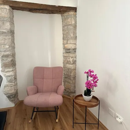 Terra - Piazza 83b Residences Appartamento Bibali