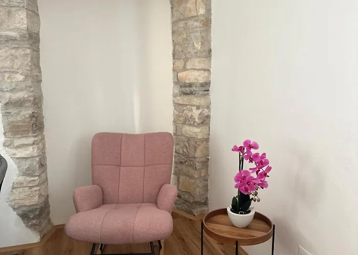 Terra - Piazza 83b Residences 公寓 Bibali